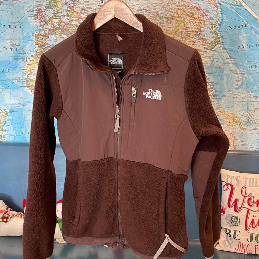 The North Face fleece jacket. Women’s medium.
